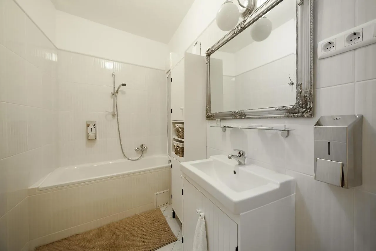 בודפשט Gde Hollo Apartments הונגריה